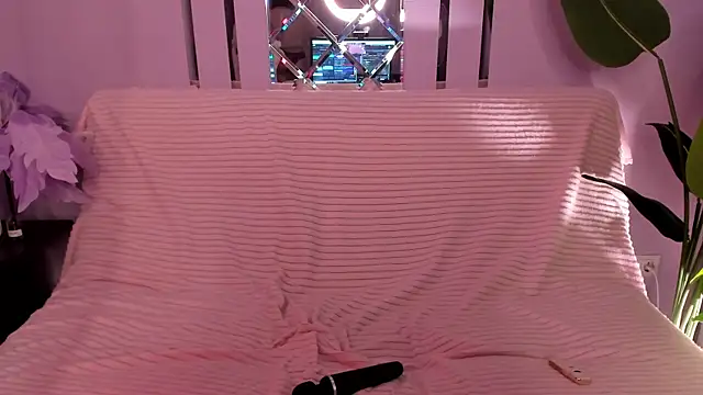New_Web_Girl webcam