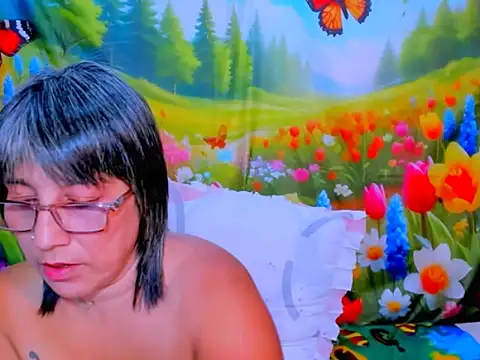 indianroxy webcam