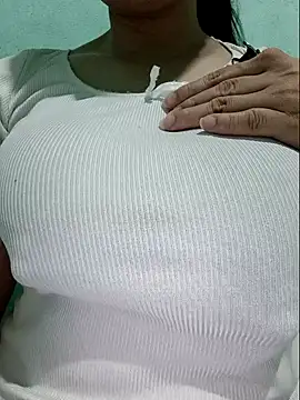 Shine_Mai webcam