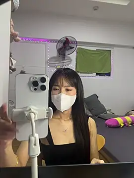 Lov3lily webcam