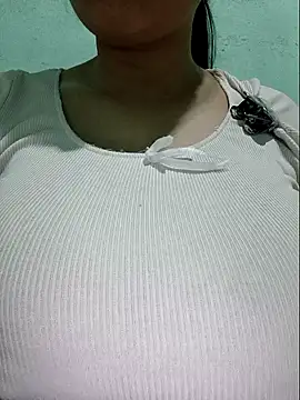 Shine_Mai webcam