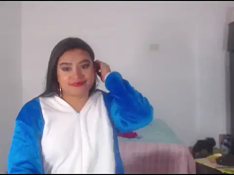 katrinawillff live cam on StripChat