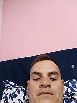 Edwin_Q live cam on StripChat