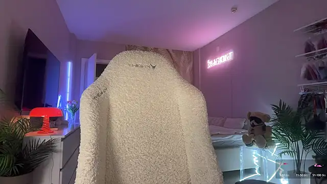 Break-me-Shake-me webcam
