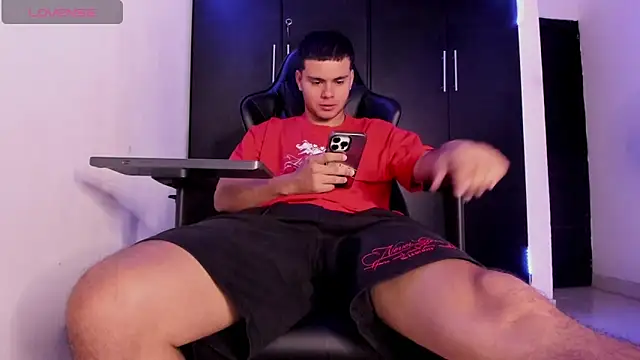 Liam_Mateo webcam