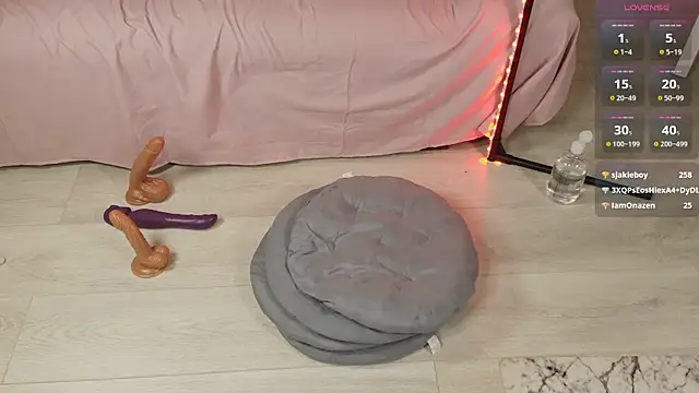 bettyboom_ webcam