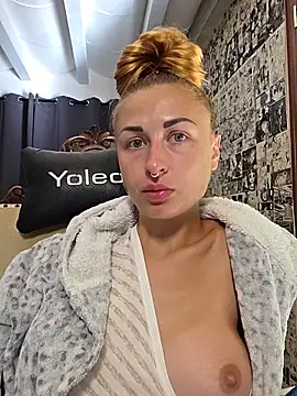 kylie_blck live cam on StripChat