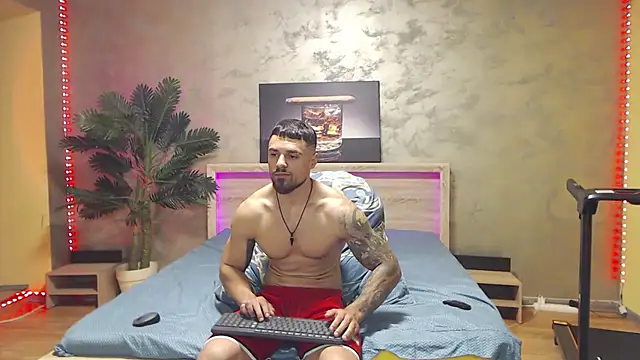 Tiberius_hunk live cam on StripChat