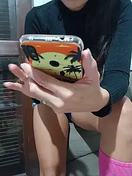 Lupita_sol live cam on StripChat