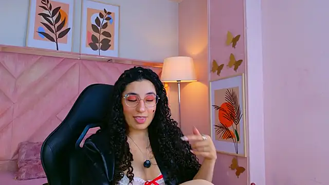 DemiJones_ live cam on StripChat