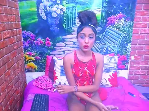 IndianPretty14u2Luv webcam