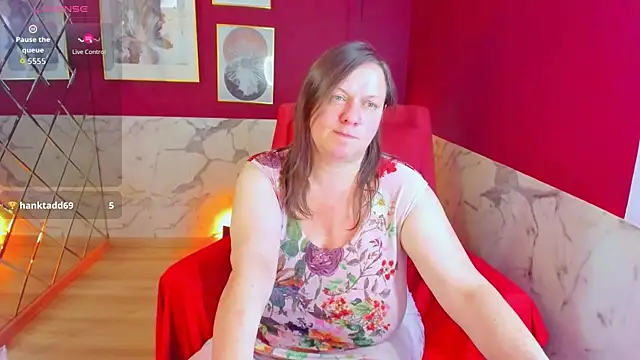 KellyPerfection webcam