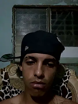 Aleexxx_2005 webcam