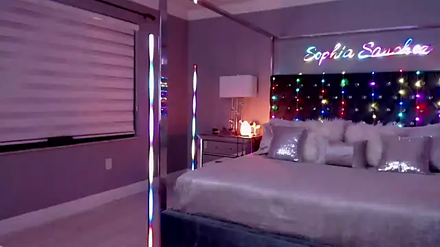 theofficialsophiasanchez live cam on StripChat