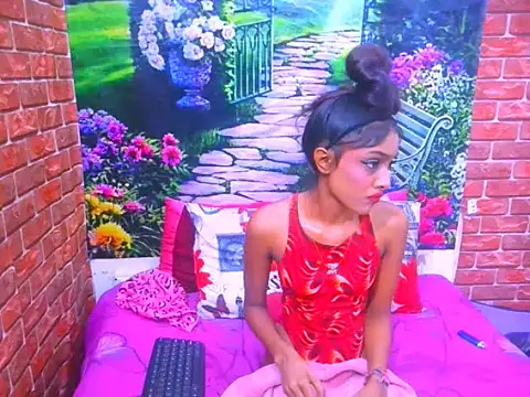 IndianPretty14u2Luv webcam