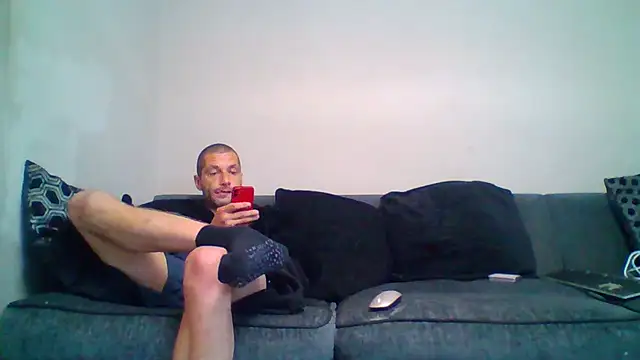 Kinkycouple142 live cam on StripChat