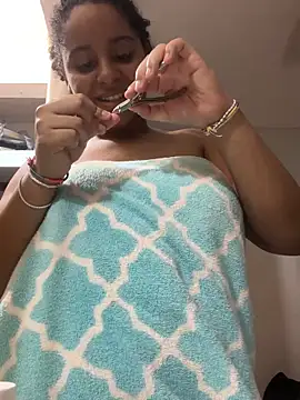 Nicolitalalinda live sex cam