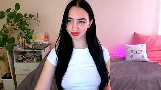 WildKittenX_ live cam on StripChat