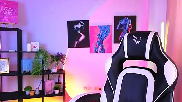 ElenaMonroe webcam