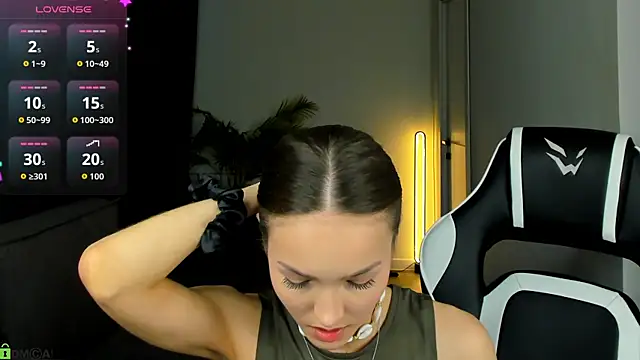 Leslie_Scott webcam