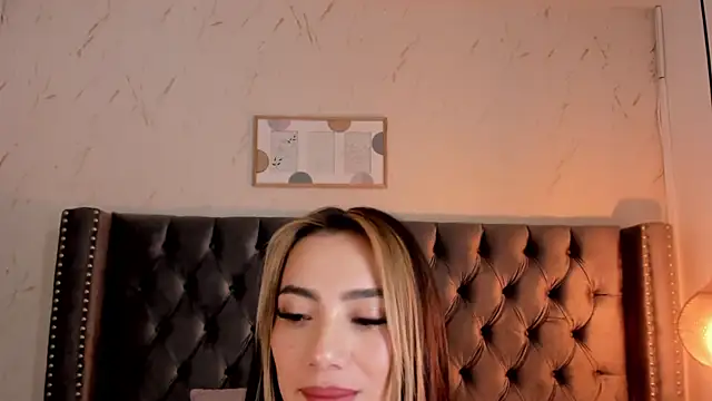 Kim_Blane live cam on StripChat