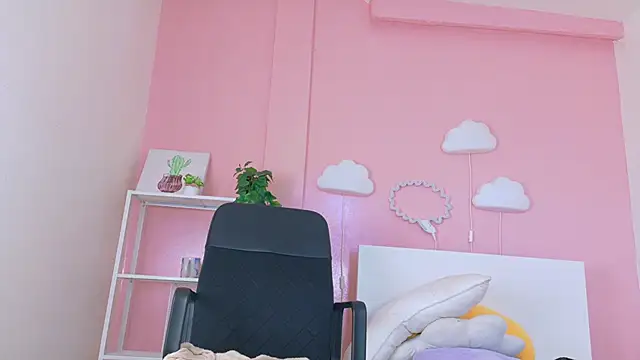 SeleneGibson__ webcam