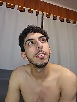 LeoyNicky98 webcam