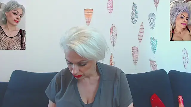Golden__Girl__WOW__ live cam on StripChat