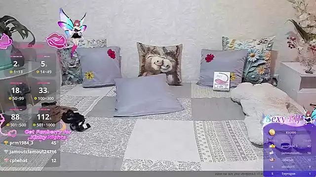AgataFoxx live cam on StripChat