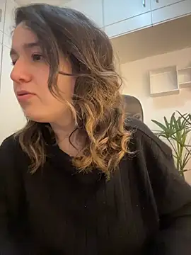 amooraaamoon webcam