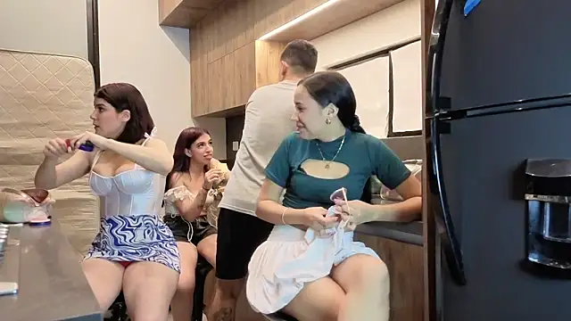 Hall_sextape webcam