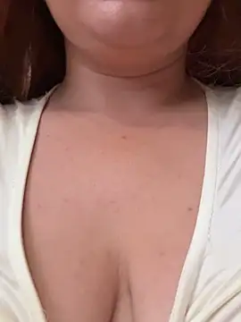 Maya_Willis webcam