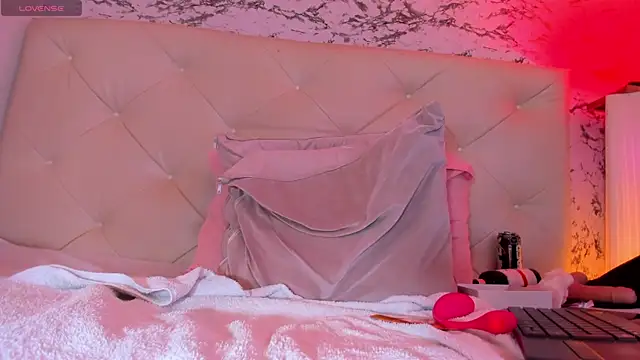 Lili__taylor webcam