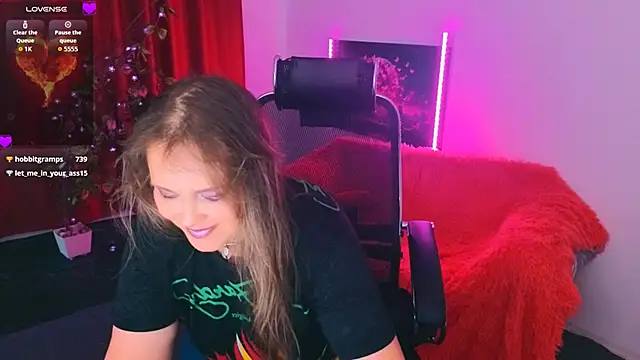 AnielaFox webcam