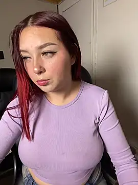 Karen18_boobs webcam
