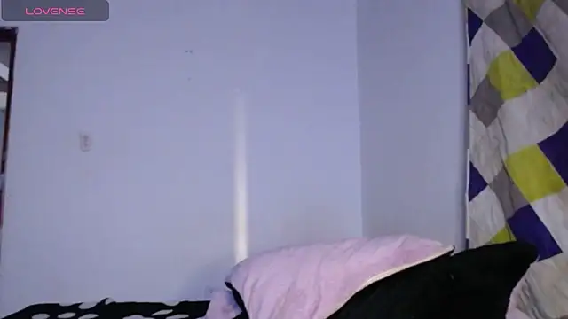 DaraSweet20 live cam on StripChat