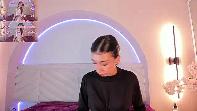Isabella_Crofts webcam