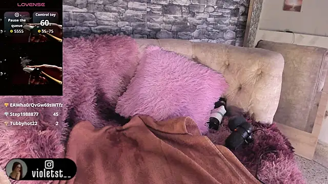 VioletWinters webcam