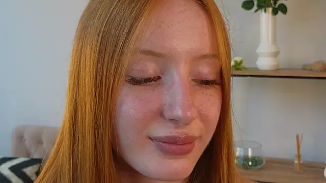Felicia_Bernot webcam