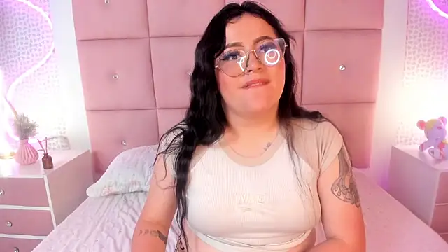 EMILYCARTERMD webcam