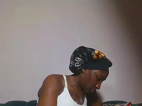 Hornycammy23 webcam