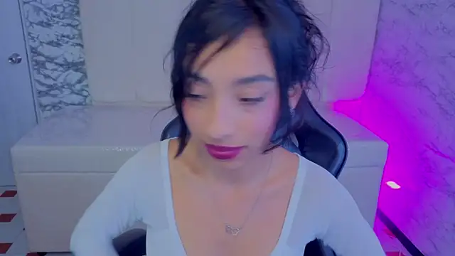 Adarasuri_v webcam
