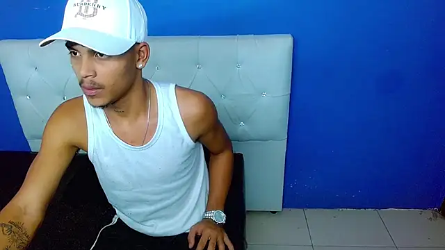 Angel_foxc13 webcam