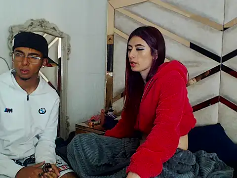LoganNRose webcam