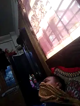 mdron00 live cam on StripChat