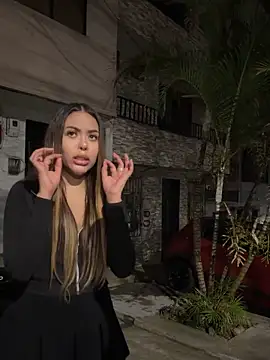 lindaandtony (Ask my age) - Fuck street
