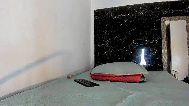 Adrian_Wolf webcam