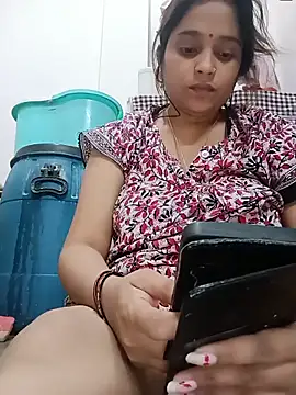 Meloni_71 live cam on StripChat