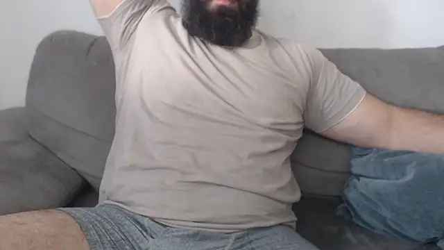 hugemachohandsome live cam on StripChat