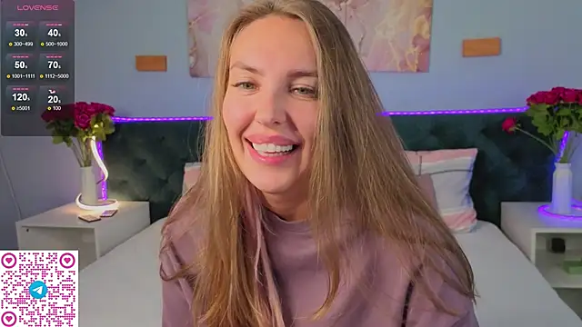 Kelly_Hardy live cam on StripChat